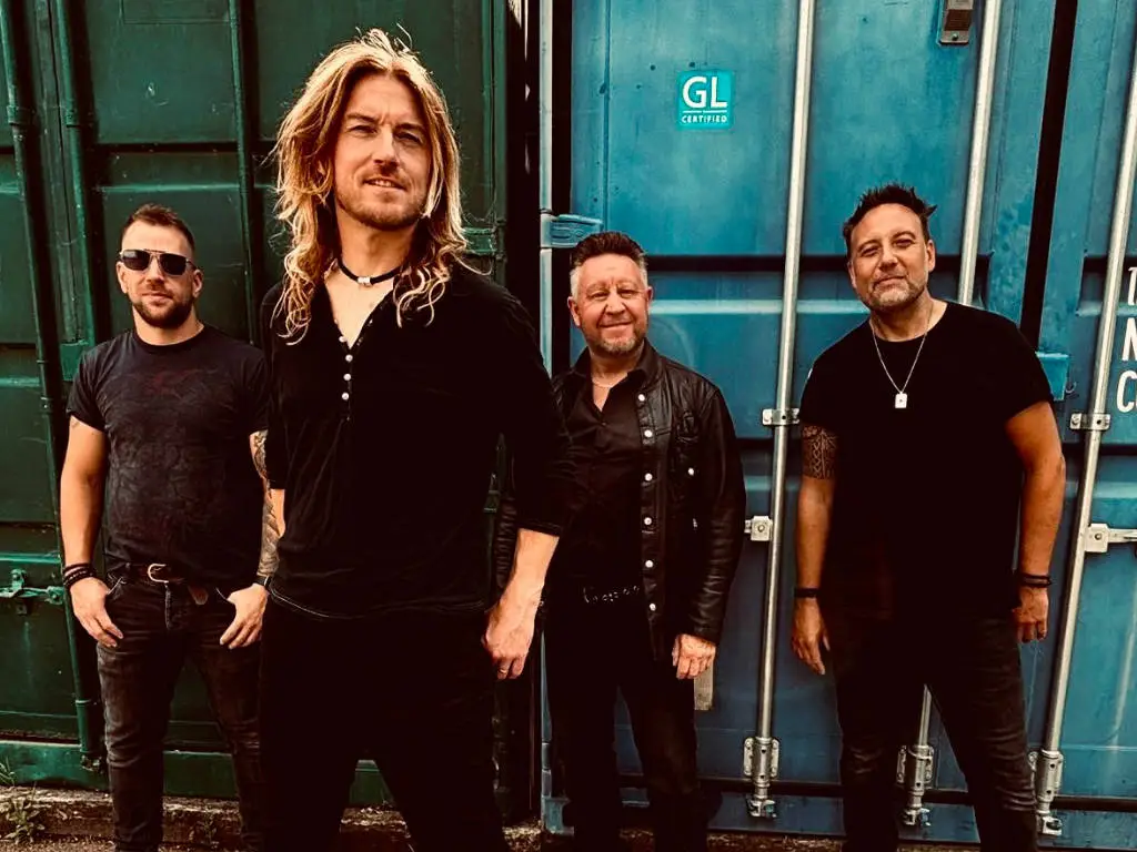 Promo photo of The Anthemics wedding band